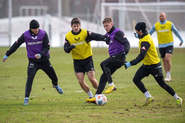 Football, Men, Season 2025 26, 2 Bundesliga, Hertha BSC, Training, f l Pascal Klemens Hertha BSC , Dawid Kownacki Hertha BSC , Marten Winkler Hertha BSC , Kevin Sessa Hertha BSC , 18 02 2026, Copyright: xSebastianxRäppold MatthiasxKochx