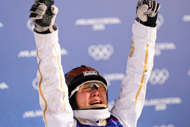 (260218) -- LIVIGNO, Feb. 18, 2026 -- Xu Mengtao of China celebrates after the freestyle skiing women s aerials final 2 at the Milan-Cortina 2026 Olympic Winter games, Winterspiele,Spiele, Summer games in Livigno, Italy, Feb. 18, 2026. ) (MICO2026)ITALY-LIVIGNO-OLYMPIC WINTER GAMES-FREESTYLE SKIING-WOMEN S AERIALS-FINAL WuxHuiwo 