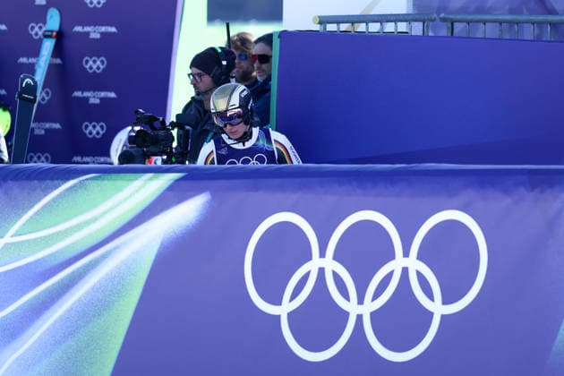 Olympische Winterspiele Milano Cortina 2026 Ski Alpin Slalom Frauen am 18.02.2026 im Tofane Alpine Skiing Centre in Cortina d™Ampezzo Lena Dürr ( Deutschland ) scheidet leider früh im zweiten Lauf aus. *** Olympic Winter Games Milano Cortina 2026 Alpine Skiing Slalom Women on 18 02 2026 at the Tofane Alpine Skiing Centre in Cortina d™Ampezzo Lena Dürr Germany unfortunately drops out early in the second run xMSx