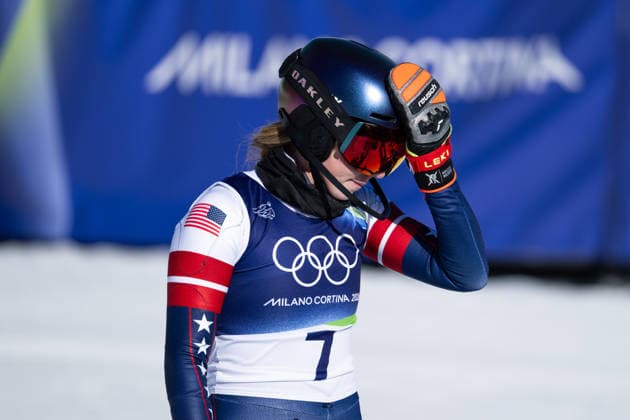 SHIFFRIN Mikaela (USA) jubelt im Ziel ueber Sieg und Gold Medaille, ITA, Olympische Spiele Milano Cortina 2026, Olympia, Ski Alpin, Slalom Damen, 18.02.2026 ITA, Olympische Spiele Milano Cortina 2026, Olympia, Ski Alpin, Slalom Damen, 18.02.2026 Cortina d Ampezzo *** SHIFFRIN Mikaela USA celebrates victory and gold medal at the finish, ITA, Olympic Games Milano Cortina 2026, Olympia, Alpine skiing, Slalom women, 18 02 2026 ITA, Olympic Games Milano Cortina 2026, Olympia, Alpine skiing, Slalom women, 18 02 2026 Cortina d Ampezzo Copyright: xEibner-Pressefoto Memmlerx EP_MMR