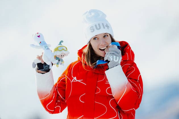 OLYMPICS - Winter Olympic Games, Olympische Spiele, Olympia, OS Milano Cortina 2026 CORTINA D AMPEZZO,ITALY,18.FEB.26 - OLYMPICS, ALPINE SKIING - Winter Olympic Games Milano Cortina 2026, slalom, women, medal ceremony. Image shows the rejoicing of Camille Rast (SUI). Keywords: medal  GEPAxpictures xAlexanderxSolc