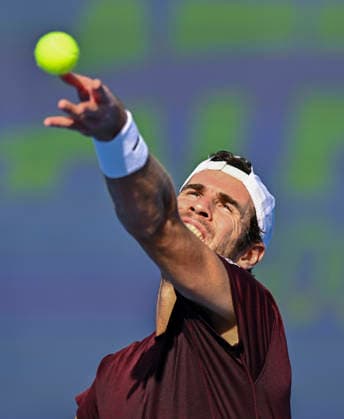 ATP, Tennis Herren QATAR EXXONMOBIL OPEN 2026 - ROUND OF 16 Karen Khachanov of Russia is seen in action against Marton Fucsovics of Hungary ( not in view) during their men s singles round of 16 match at the ATP Qatar Exxonmobil Open 2026 tennis tournament at the Khalifa International Tennis Complex. Karen Khachanov won against Marton Fucsovics 6-2,4-6,6-4. ?? Doha Qatar Copyright: xNoushadxVariyattiyakkalx xSOPAxImagesx NVRITYAKAL1-013
