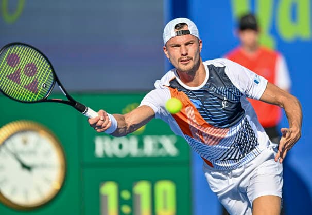 ATP, Tennis Herren QATAR EXXONMOBIL OPEN 2026 - ROUND OF 16 Marton Fucsovics of Hungary is seen in action against Karen Khachanov of Russia ( not in view) during their men s singles round of 16 match at the ATP Qatar Exxonmobil Open 2026 tennis tournament at the Khalifa International Tennis Complex. Karen Khachanov won against Marton Fucsovics 6-2,4-6,6-4. ?? Doha Qatar Copyright: xNoushadxVariyattiyakkalx xSOPAxImagesx NVRITYAKAL1-028