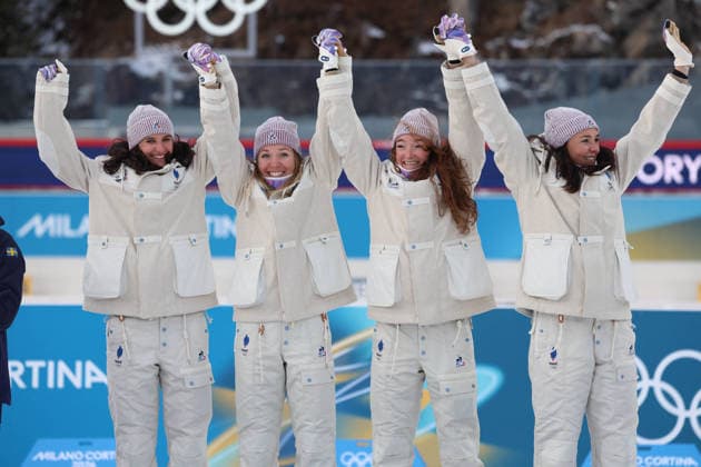 Winter Olympics - Biathlon Women s Relay 4 x 6 Kilometers Podium Olympic Games, Olympische Spiele, Olympia, OS Milan Cortina 2026, Biathlon Women s 4 x 6km Relay, team France, gold medal, Anterselva, Italy, February 18, 2026. Photo by Felice Calabro IP ABACAPRESS.COM Cortina d Ampezzo Bolzano Italy  Copyright: xIPAxSport ABACAx