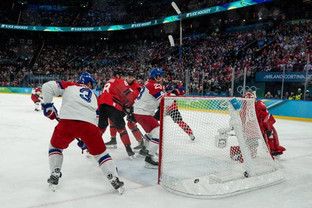 Ice hockey, Eishockey - Milano Cortina 2026 Winter Olympics: Day 12 Radko Gudas, Cale Makar, Lukas Sedlak, Jordan Binnington during Milano Cortina 2026 Winter Olympics Ice Hockey Men?s Canada vs Czech Republic match at Milano Santagiulia Ice Hockey Arena in Milan on February 18, 2026 Milan Italy  Copyright: xFotoxOlimpikx originalFilename:jastrzebowski-icehocke260218_npXl8.jpg