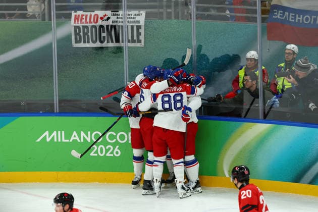 February 18, 2026, Milan, Lombardy, Italy: LUKAS SEDLAK 23 of Czechia scores his side s first goal assisted by ROMAN CERVENKA 10 in the Quarterfinal game between Team Canada (CAN) and Team Czechia (CZE) at the Milano Cortina 2026 Olympic Games, Olympische Spiele, Olympia, OS Milan Italy - ZUMAc179 20260218_oly_c179_015 Copyright: xMickaelxChavetx