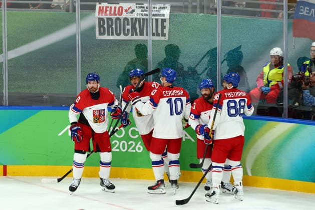 February 18, 2026, Milan, Lombardy, Italy: LUKAS SEDLAK 23 of Czechia scores his side s first goal assisted by ROMAN CERVENKA 10 in the Quarterfinal game between Team Canada (CAN) and Team Czechia (CZE) at the Milano Cortina 2026 Olympic Games, Olympische Spiele, Olympia, OS Olympics 2026: Milano Cortina: Ice hockey, Eishockey Men: CAN:CZE  - ZUMAc179 20260218_oly_c179_014 Copyright: xMickaelxChavetx
