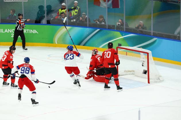 February 18, 2026, Milan, Lombardy, Italy: DAVID PASTRNAK 88 of Czechia scores his side s second goal assisted by FILIP HRONEK 17 Quarterfinal game between Team Canada (CAN) and Team Czechia (CZE) at the Milano Cortina 2026 Olympic Games, Olympische Spiele, Olympia, OS Milan Italy - ZUMAc179 20260218_oly_c179_035 Copyright: xMickaelxChavetx
