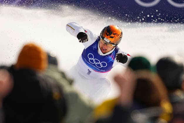 (260218) -- LIVIGNO, Feb. 18, 2026 -- Xu Mengtao of China reacts after the freestyle skiing women s aerials final 2 at the Milan-Cortina 2026 Olympic Winter games, Winterspiele,Spiele, Summer games in Livigno, Italy, Feb. 18, 2026. ) (MICO2026)ITALY-LIVIGNO-OLYMPIC WINTER GAMES-FREESTYLE SKIING-WOMEN S AERIALS-FINAL WuxHuiwo 