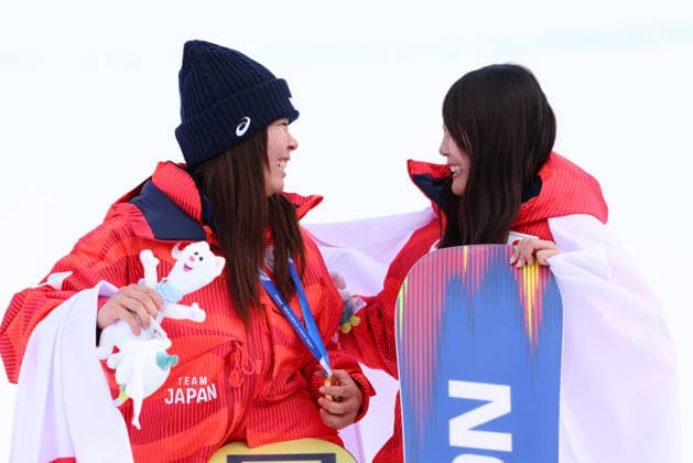(L to R) Mari Fukada (JPN), Kokomo Murase (JPN), FEBRUARY 18, 2026 - Snowboarding : Women s Slopestyle Medal ceremony during the Milano Cortina 2026 Olympic Winter games, Winterspiele,Spiele, Summer games at Livigno Snow Park in Livigno, Italy.  aflo_320372767