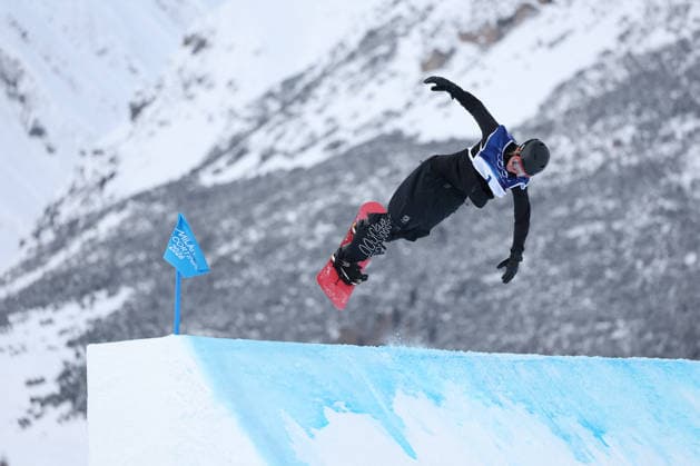 GIOCHI OLIMPICI - Olimpiadi Invernali Milano-Cortina 2026 - Snowboard Women s Slopestyle Finals Milano Cortina 2026 - XXV Olympic Winter games, Winterspiele,Spiele, Summer games Livigno - Italy 18 February,2026 Woman s Snowboard SlopeStyle Image Show: Silver Medal SADOWSKI SYNNOTT Zoi NZL Cortina D Ampezzo Italy  Copyright: xIPAxSport ABACAx