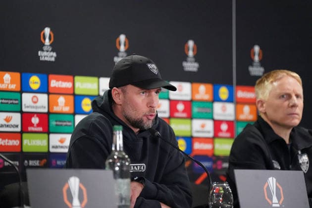 Sebastian Hoeness coach, VfB Stuttgart at the press conference ahead of the UEFA Europa League first leg match between Celtic Glasgow FC and VfB Stuttgart in Glasgow, Scotland, on February 18, 2026 Copyright: xJOERANxSTEINSIEKx