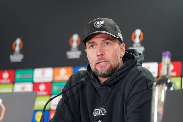 Sebastian Hoeness coach, VfB Stuttgart at the press conference ahead of the UEFA Europa League first leg match between Celtic Glasgow FC and VfB Stuttgart in Glasgow, Scotland, on February 18, 2026 Copyright: xJOERANxSTEINSIEKx