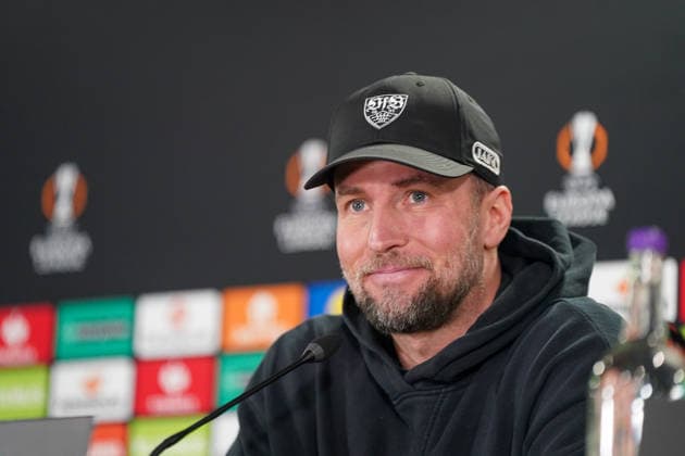 Sebastian Hoeness coach, VfB Stuttgart at the press conference ahead of the UEFA Europa League first leg match between Celtic Glasgow FC and VfB Stuttgart in Glasgow, Scotland, on February 18, 2026 Copyright: xJOERANxSTEINSIEKx