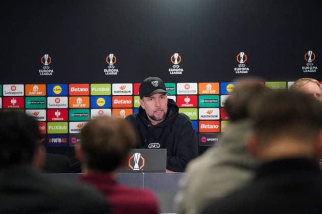 Sebastian Hoeness coach, VfB Stuttgart at the press conference ahead of the UEFA Europa League first leg match between Celtic Glasgow FC and VfB Stuttgart in Glasgow, Scotland, on February 18, 2026 Copyright: xJOERANxSTEINSIEKx