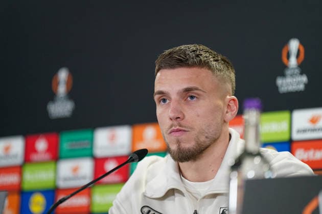 Soccer UEFA Europa League 2025 26 Press conference Celtic FC vs VfB Stuttgart first leg Ermedin Demirovic VfB Stuttgart, 9 at the press conference ahead of the UEFA Europa League first leg match between Celtic Glasgow FC and VfB Stuttgart in Glasgow, Scotland, on February 18, 2026 Copyright: xJOERANxSTEINSIEKx