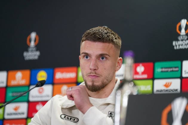 Soccer UEFA Europa League 2025 26 Press conference Celtic FC vs VfB Stuttgart first leg Ermedin Demirovic VfB Stuttgart, 9 at the press conference ahead of the UEFA Europa League first leg match between Celtic Glasgow FC and VfB Stuttgart in Glasgow, Scotland, on February 18, 2026 Copyright: xJOERANxSTEINSIEKx