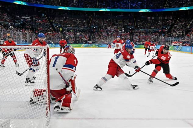 February 18, 2026, Milan, Lombardy, Italy: February 18, 2026: Team Canada s takes a shot against Team Czechia in the second period of their quarter finals game at the Milano Cortina 2026 Winter Olympics. Milan Italy - ZUMAh234 20260218_oly_h234_001 Copyright: xMarkxEdwardxHarrisx