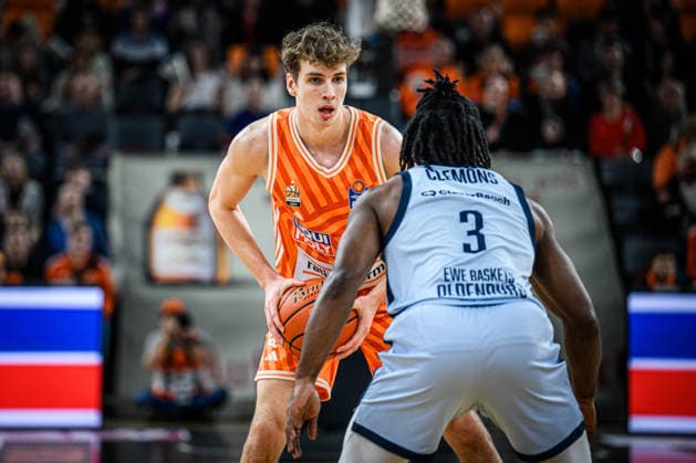 Neu Ulm, Germany, 18 02 26 Tobias Jensen ratiopharm ulm and Chris Clemons EWE Baskets Oldenburg battle for the ball during the Basketball Bundesliga match between ratiopharm ulm vs EWE Baskets Oldenburg at ratiopharm Arena on February 18, 2026 in Neu Ulm, Germany Photo by Harry Langer DeFodi Images ratiopharm Arena, Germany, 18 02 26 Tobias Jensen ratiopharm ulm and Chris Clemons EWE Baskets Oldenburg battle for the ball during the Basketball Bundesliga match between ratiopharm ulm vs EWE Baskets Oldenburg at Neu Ulm on February 18, 2026 in ratiopharm Arena, Germany Photo by Harry Langer DeFodi Images Photo by Harry Langer DeFodi Images