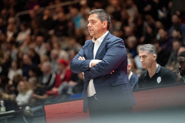 Sasa Filipovski Headcoach Wuerzburg Baskets GER, Basketball Loewen Braunschweig vs Wuerzburg Baskets, Basketball, easyCredit BBL, Matchday 21, Season 2025 26, 18 02 2026 GER, Basketball Loewen Braunschweig vs Wuerzburg Baskets, Basketball, easyCredit BBL, Matchday 21, Season 2025 26, 18 02 2026 Braunschweig Copyright: xEibner-Pressefoto DanielxREINELTx EP_DRT