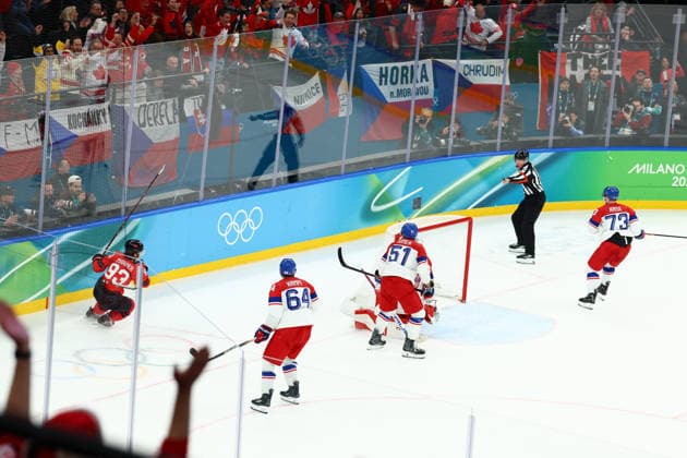 February 18, 2026, Milan, Lombardy, Italy: MITCH MARNER 93 of Canada scores the winning goal during the overtime of the Quarterfinal game between Team Canada (CAN) and Team Czechia (CZE) at the Milano Cortina 2026 Olympic Games, Olympische Spiele, Olympia, OS Canada won 4:3. Milan Italy - ZUMAc179 20260218_oly_c179_093 Copyright: xMickaelxChavetx