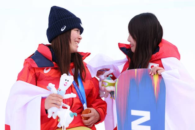 (L to R) Mari Fukada (JPN), Kokomo Murase (JPN), FEBRUARY 18, 2026 - Snowboarding : Women s Slopestyle Medal ceremony during the Milano Cortina 2026 Olympic Winter games, Winterspiele,Spiele, Summer games at Livigno Snow Park in Livigno, Italy.  aflo_320381384