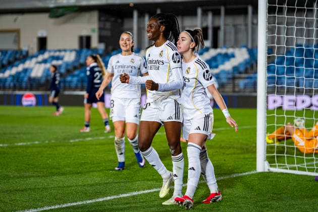 Real Madrid CF v Paris FC - UEFA Women s Champions League 2025 26 KO play-offs Second Leg Naomie Feller of Real Madrid CF (L) celebrates her goal with Athenea del Castillo of Real Madrid CF (R) during the UEFA Women s Champions League 2025 26 KO play-offs Second Leg match between Real Madrid C.F. and Paris FC at Estadio Alfredo Di Stefano on February 18, 2026 in Madrid, Spain. Valdebebas Estadio Alfredo Di Stefano Madrid Spain Copyright: xAlbertoxGardinx AGardin_20260218_Foot_WChamp_Real_Madrid_Paris_0062