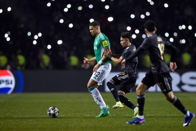 Malick Thiaw of Newcastle United Football Club passes the ball Qarabag v Newcastle United, UEFA Champions League, Knockout Round Play-Offs, First Leg, Football, Tofig Bahramov Republican Stadium, Baku, Azerbaijan - 18 Feb 2026Baku Tofig Bahramov Republican Stadiu Azerbaijan EDITORIAL USE ONLY No use with unauthorised audio, video, data, fixture lists, club league logos or live services. Online in-match use limited to 120 images, no video emulation. No use in betting, games or single club league player publications.  Copyright: xElmirxKarimov Shutterstockx 16660416bq
