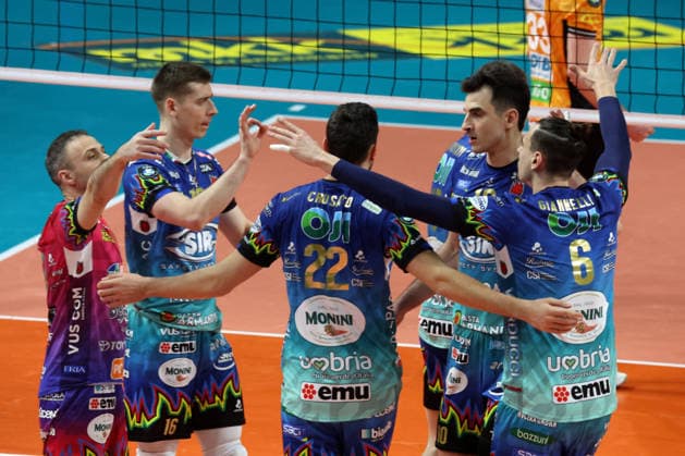 DEU, Champions League, BR Volleys vs Sicoma Monini Perugia, 18 02 2026, Max Schmeling Halle, Berlin, DEU, Champions League, BR Volleys vs Sicoma Monini Perugia, in the picture Perugia players circle nordphotoxGmbHx xEngler nph00076