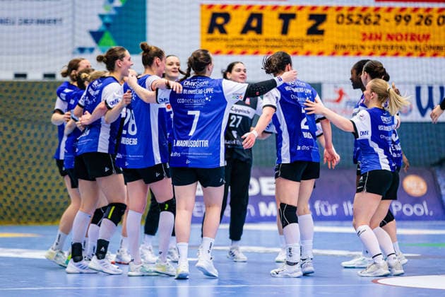 The HSG Blomberg Lippe team celebrates after a 40 22 victory GER, HSG Blomberg Lippe vs FRISCH AUF Goeppingen, Handball, 1 Bundesliga Women, Matchday 18, 18 02 2026 GER, HSG Blomberg Lippe vs FRISCH AUF Goeppingen, Handball, 1 Bundesliga Women, Matchday 18, 18 02 2026 Blomberg Copyright: xEibner-Pressefoto JanxRollingerx EP_JSK