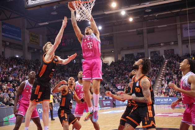 Alijah Comithier Telekom Baskets Bonn vs Rasta Vechta 21 Speiltag Saison 2025 26