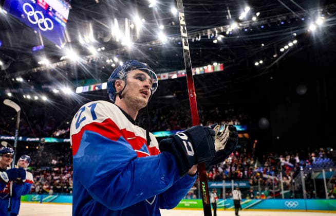 (260218) -- MILAN, Feb. 18, 2026 -- Adam Ruzicka of Slovakia reacts after the Ice hockey, Eishockey men s play-offs quarterfinal between the Slovakia and Germany at the Milan-Cortina 2026 Olympic Winter games, Winterspiele,Spiele, Summer games in Milan, Italy, Feb. 18, 2026. ) (MICO2026)ITALY-MILAN-OLYMPIC WINTER GAMES-ICE HOCKEY-MEN-PLAY-OFFS QUARTERFINALS-SVK VS GER WangxKaiyan 