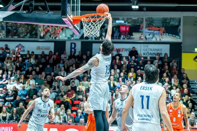 Chemnitz, Germany 18 February 2026 1 BBL 2025 2026 Niners Chemnitz vs MLP Academics Heidelberg In the picture Marcel Keßen MLP with a rebound Copyright: xFotostandx xNachtigallx