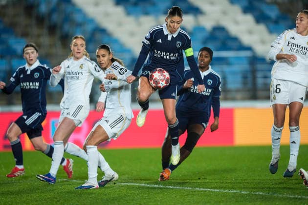 February 18, 2026, Valdebebas, Madrid, Spain: Clara Mateo of Paris FC in action during the UEFA Women s Champions League 2025 26 KO play-offs Second Leg match between Real Madrid C.F. and Paris FC at Alfredo Di Stefano on February 18, 2026 in Madrid, Spain. Real Madrid C.F. V Paris FC - UEFA Women s Champions League 2025 26 KO Play-Offs Second Leg  - ZUMAa181 20260218_zaa_a181_056 Copyright: xOscarxJ.xBarrosox