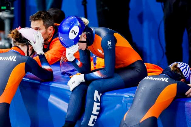 Zoe Florence Deltrap of the Netherlands and Xandra Velzeboer of the Netherlands and Michelle Velzeboer of the Netherlands looks dejected after Women s 3000m Relay Finals, Milano Cortina 2026 Winter Olympics: Day 12, Short Track Speed skating, Eisschnelllauf - Milano Cortina 2026 Winter Olympics: Day 12, Milano Speed Skating Stadium, February 18, 2026, Milan, Italy.