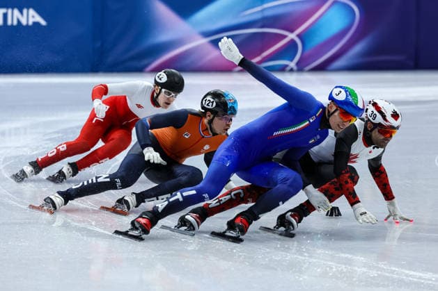 Maxime Laoun (CAN) and Pietro Sighel (ITA) fighting during the Olympic Winter games, Winterspiele,Spiele, Summer games Milano-Cortina 2026, Short Track Speed skating, Eisschnelllauf Men s 500m Finals on February 18, 2026 at Milano Ice Skating Arena in Milan, Italy  Copyright: xFabrizioxCarabelli IPAxSportx xipa-agency.netx xx IPA_71701749 IPA_Agency_IPA71701749