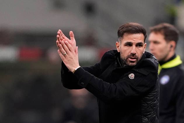 ComoÕs head coach Cesc Fabregas during the Serie A soccer match between Milan and Como at the San Siro Stadium in Milan, Italy - February, 18 2026. - Soccer  Copyright: xFabioxFerrari LaPressex