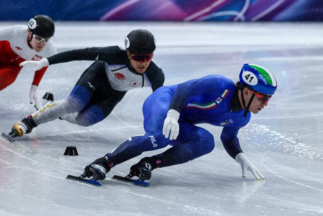 GIOCHI OLIMPICI - Olimpiadi Invernali Milano-Cortina 2026 - Short Track Speed skating, Eisschnelllauf Men s 500m Finals Lorenzo Previtali (ITA) followed by Kazuki Yoshinaga (JPN) during the Olympic Winter games, Winterspiele,Spiele, Summer games Milano-Cortina 2026, Short Track Speed Skating Men s 500m Finals on February 18, 2026 at Milano Ice Skating Arena in Milan, Italy Cortina D Ampezzo Italy  Copyright: xIPAxSport ABACAx