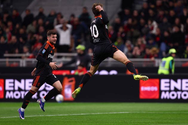 Ac Milan - Como 1907 Nico Paz of Como 1907 celebrates after scoring a goal during the Serie A match beetween Ac Milan and Como 1907 at Stadio Giuseppe Meazza on February 18 2026 in Milano, Italy . Milano Stadio Giuseppe Meazza Italy Copyright: xMarcoxCanonierox