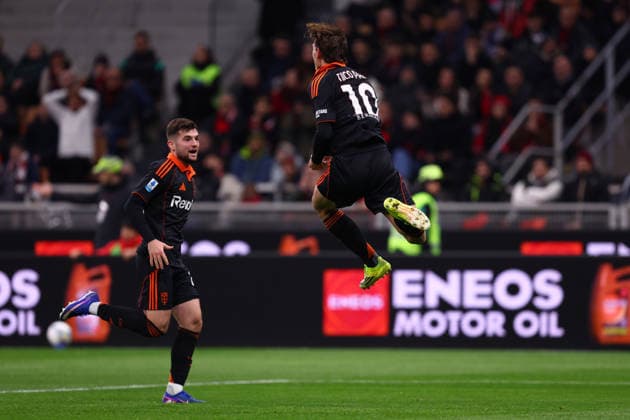 Ac Milan - Como 1907 Nico Paz of Como 1907 celebrates after scoring a goal during the Serie A match beetween Ac Milan and Como 1907 at Stadio Giuseppe Meazza on February 18 2026 in Milano, Italy . Milano Stadio Giuseppe Meazza Italy Copyright: xMarcoxCanonierox