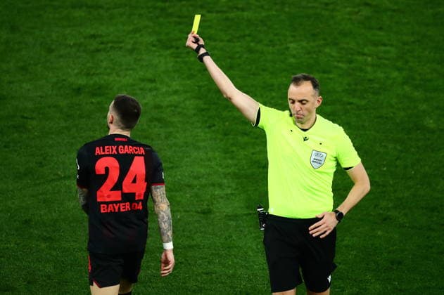 UEFA Champions League - Olympiacos FC vs Bayer 04 Leverkusen - Joao Pinheiro referee reacts during the UEFA Champions League Play-Offs 1st leg soccer match between Olympiacos FC and Bayer 04 Leverkusen in Georgios Karaiskakis Stadium, Piraeus, Greece, on 18 February 2026. IMAGO ONE INCH PRODUCTIONS PIRAEUS GREECE Copyright: xONExINCHxPRODUCTIONSx 6859924
