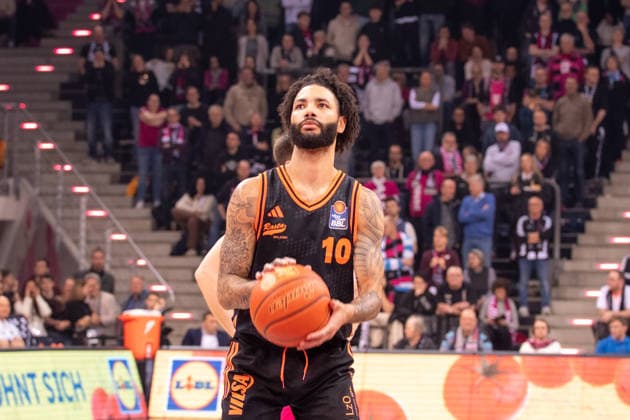 Germany 1 Bundesliga Basketball easyCredit BBL 2025 2026 Telekom Bonn vs SC RASTA Vechta 21 Matchday, 18 02 2026 Telekom Dome Bonn at the throw Kevin Smit SC Rasta Vechta, 10 Copyright: xOrhanxHabashx