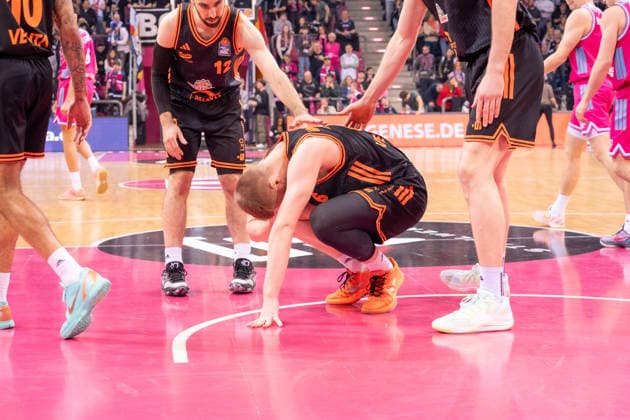 Germany 1 Bundesliga Basketball easyCredit BBL 2025 2026 Telekom Bonn vs SC RASTA Vechta 21 Matchday, 18 02 2026 Telekom Dome Bonn on floor Johannes Hellmann SC Rasta Vechta, 6 Copyright: xOrhanxHabashx