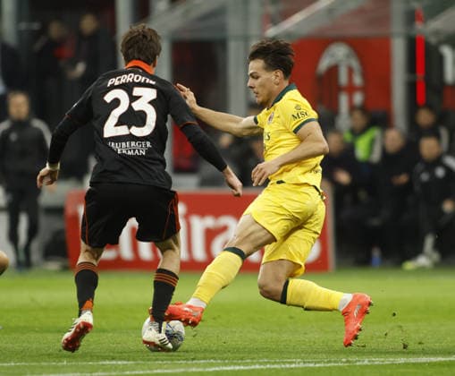 Ardon Jashari of AC Milan during the Italian Serie A, 2025 2026 season, football match between AC Milan and Como 1907 on 18 February 2026 at â?? Giuseppe Meazza Stadium, San Siro, Milan, Italy. Photo Nderim Kaceli  Copyright: xNderimxKaceli IPAxSportx xipa-agency.netx xx IPA_71703858 IPA_Agency_IPA71703858