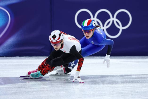 Danae Blais (CAN) followed by Elisa Confortola (ITA) during the Olympic Winter games, Winterspiele,Spiele, Summer games Milano-Cortina 2026, Short Track Speed skating, Eisschnelllauf Women s 3000m Relay Finals on February 18, 2026 at Milano Ice Skating Arena in Milan, Italy  Copyright: xFabrizioxCarabelli IPAxSportx xipa-agency.netx xx IPA_71703974 IPA_Agency_IPA71703974