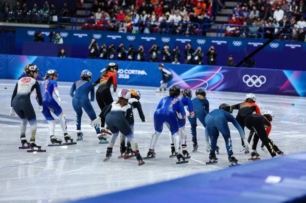 GIOCHI OLIMPICI - Olimpiadi Invernali Milano-Cortina 2026 - Short Track Speed skating, Eisschnelllauf Women s 3000m Relay Finals General view of the race during the exchange of athletes during the relay during the Olympic Winter games, Winterspiele,Spiele, Summer games Milano-Cortina 2026, Short Track Speed Skating Women s 3000m Relay Finals on February 18, 2026 at Milano Ice Skating Arena in Milan, Italy Cortina D Ampezzo Italy  Copyright: xIPAxSport ABACAx