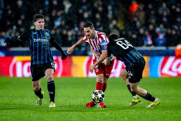Club Brugge forwarder Christos Tzolis, Atletico de Madrid midfielder Koke, Club Brugge defender Kyriani Talbi, during the match Club Brugge KV vs Atletico de Madrid at the Jan Breydelstadion for the Champions League KO play offs 1st leg season 2025 2026 in BRUGGE, Belgium on 18 february 2026 Photo by Stefan Koops EYE4IMAGES DeFodi Images