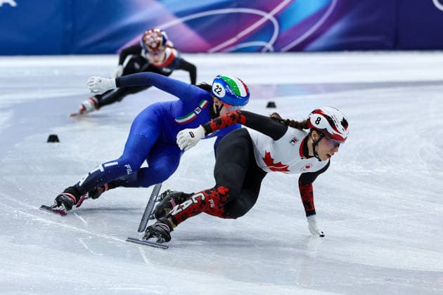 Florence Brunelle (CAN) followed by Chiara Betti (ITA) during the Olympic Winter games, Winterspiele,Spiele, Summer games Milano-Cortina 2026, Short Track Speed skating, Eisschnelllauf Women s 3000m Relay Finals on February 18, 2026 at Milano Ice Skating Arena in Milan, Italy  Copyright: xFabrizioxCarabelli IPAxSportx xipa-agency.netx xx IPA_71703954 IPA_Agency_IPA71703954
