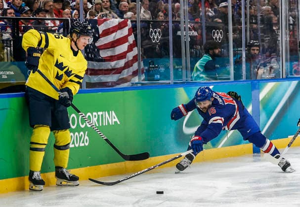 United States Vincent Trocheck (16) tries to steal a pass by Sweden s Rasmus Dahlin (26) in the second period of the Men s Hockey Playoff Quarter-final game between Sweden and the USA at the Milano Santagiulia Ice hockey, Eishockey Arena in Milan, Italy, on Wednesday, February 18, 2026.  OLY20260218325 AARONxJOSEFCZYK