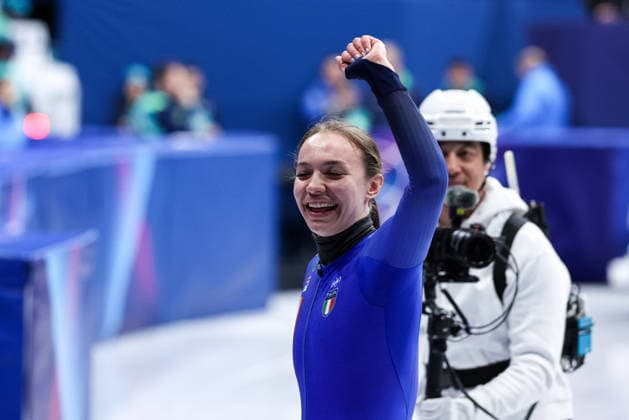Chiara Betti (ITA) celebrates the 2nd place, Silver Medal at the end of the Olympic Winter games, Winterspiele,Spiele, Summer games Milano-Cortina 2026, Short Track Speed skating, Eisschnelllauf Women s 3000m Relay Finals on February 18, 2026 at Milano Ice Skating Arena in Milan, Italy  Copyright: xFabrizioxCarabelli IPAxSportx xipa-agency.netx xx IPA_71704091 IPA_Agency_IPA71704091